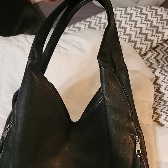 Antik Kraft Handbags - Antik Kraft Black Shoulder Bag